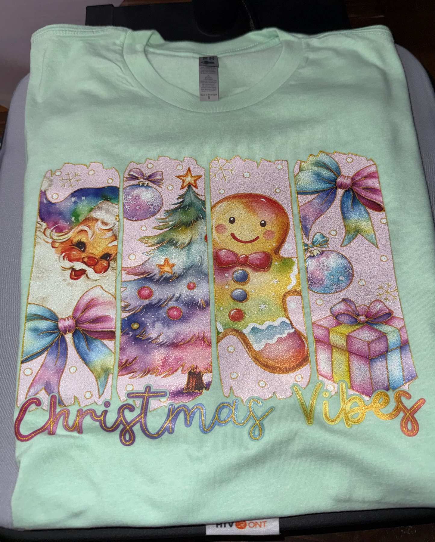 Glitter Christmas Vibes T-shirt in Mint