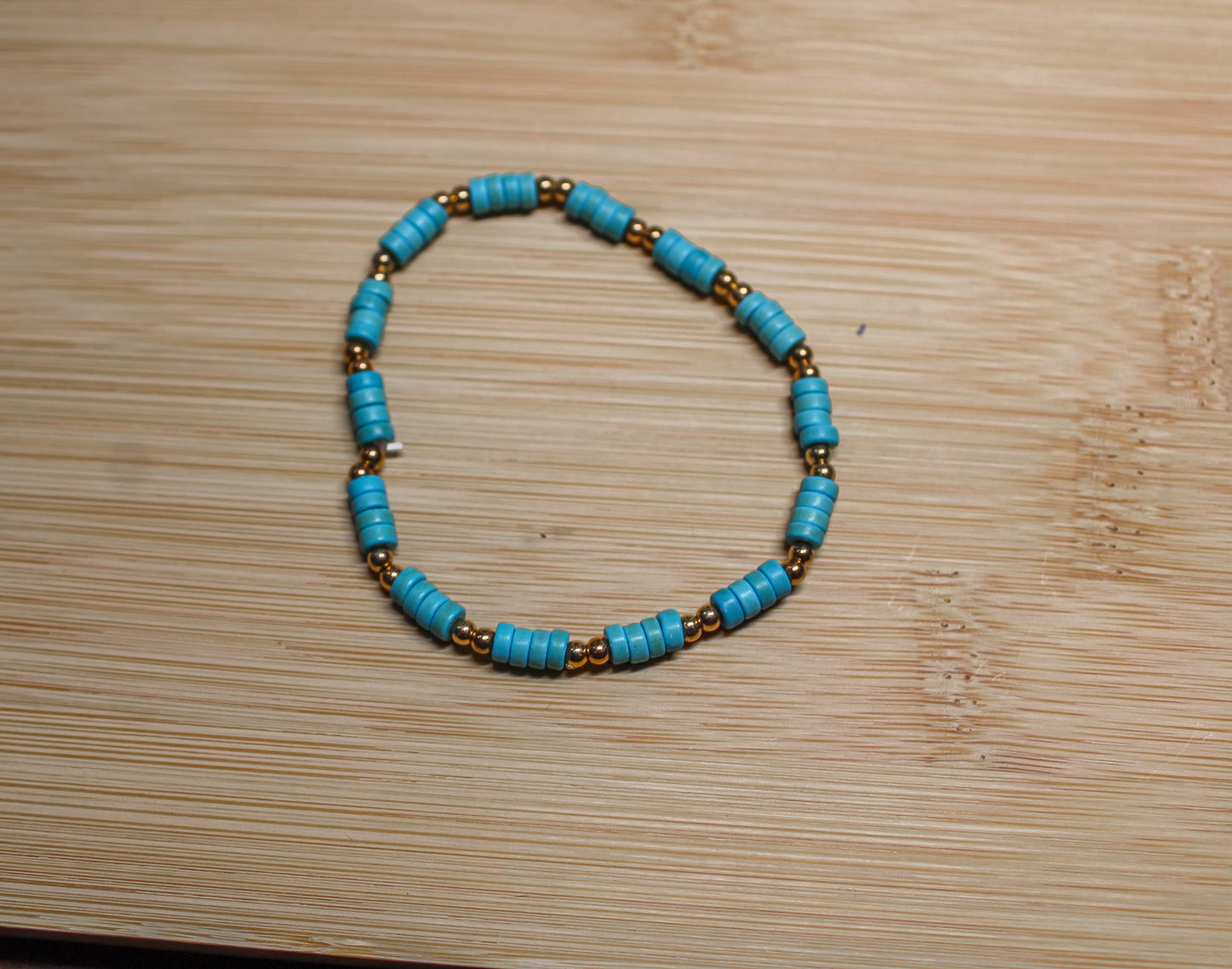 Turquoise and Gold Beaded Bracelet