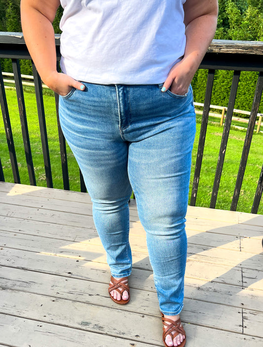Hannah | Risen Mid Rise Skinny Jeans
