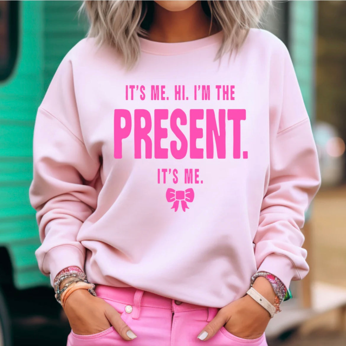 It’s me. Hi. I’m the Present | Christmas Sweatshirt
