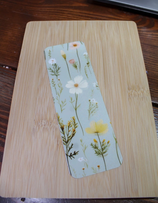 White Daisy Floral Bookmark