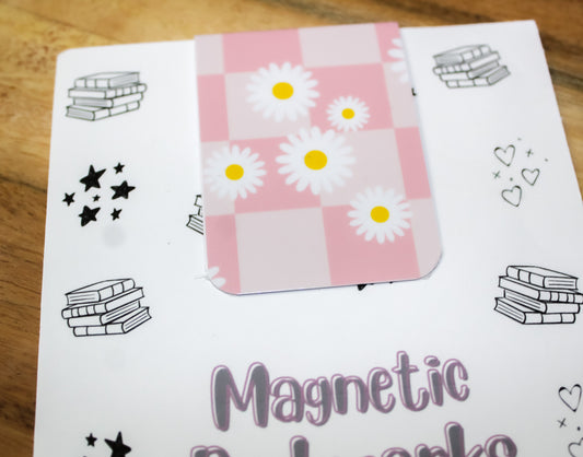 Daisy Pink Checkered Magnetic Bookmark