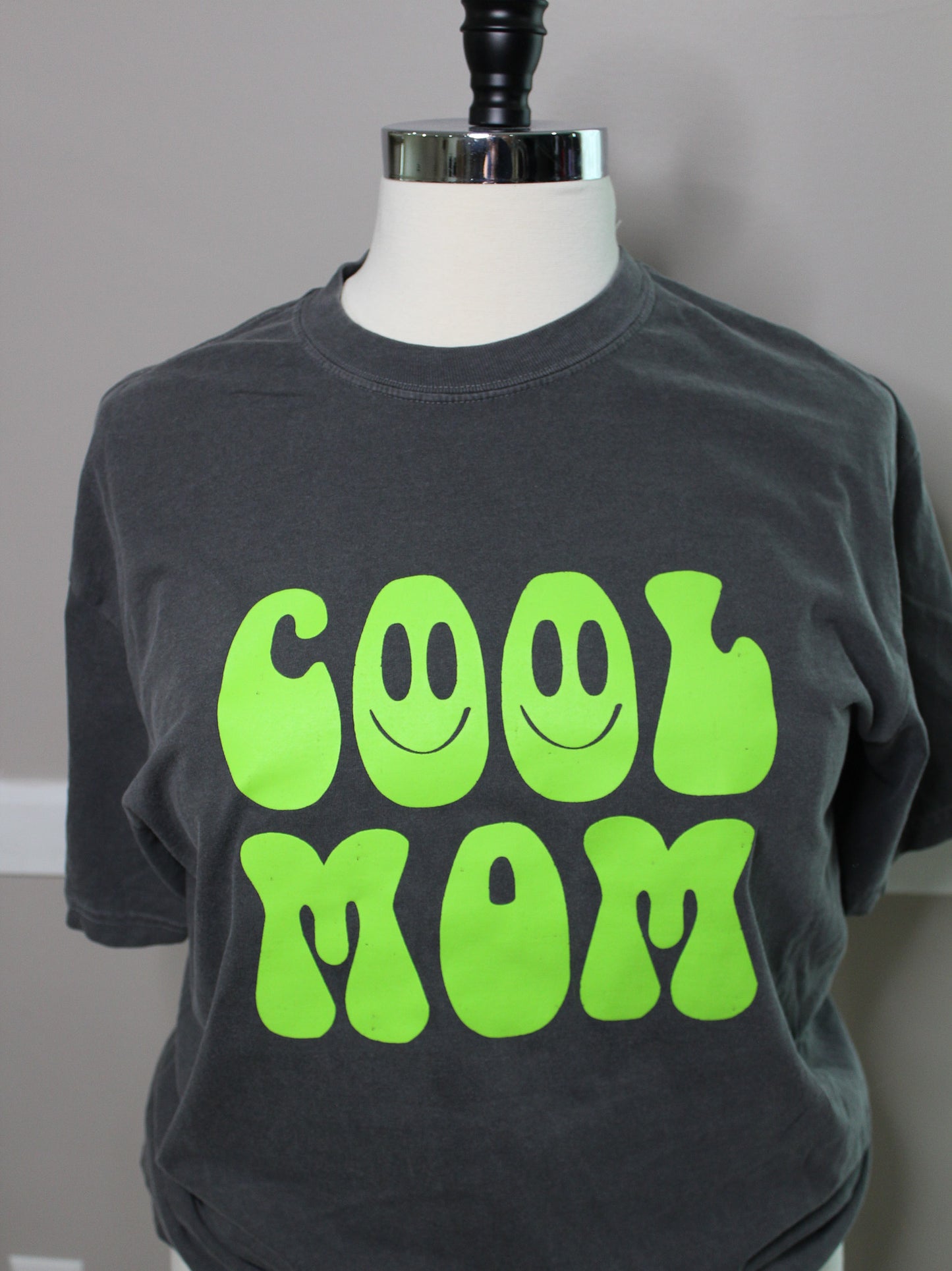 Cool Mom Graphic T-Shirt